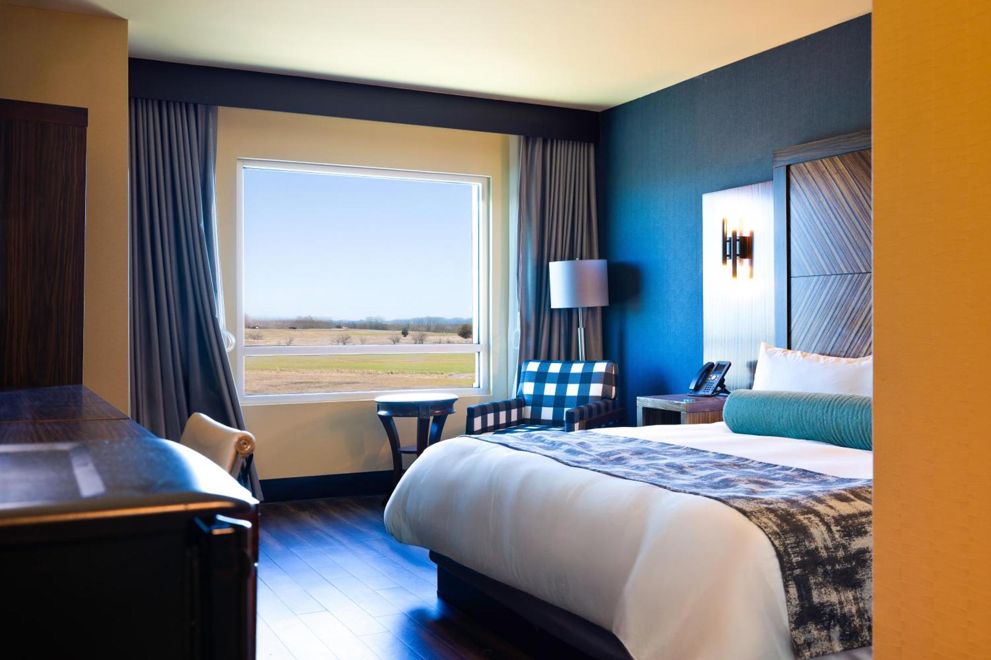 Deluxe King Room,1656272795:JPEG